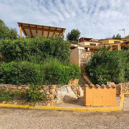 Villa Claudio E Lunetta Виласимиус Екстериор снимка